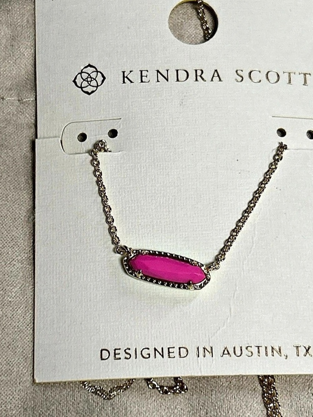 Kendra Scott Elisa Pendant Necklace magenta pink & Gold NWT